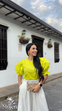 Cargar imagen en el visor de la galería, Blusa Bárbara
