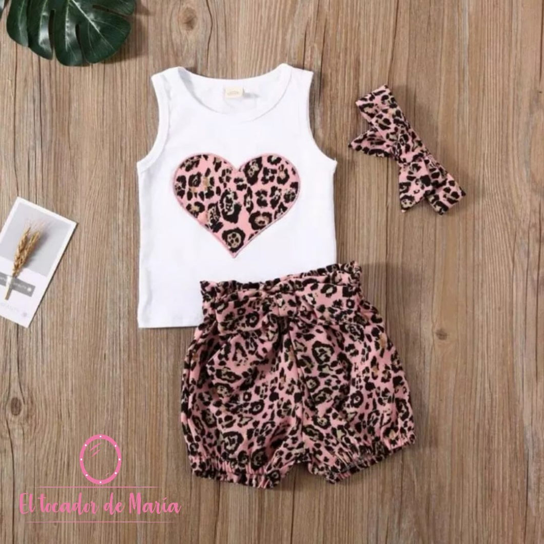 Conjunto Blusa Corazón/Short Animal Print