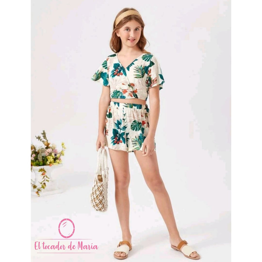 Conjunto Beige con Flores Verdes